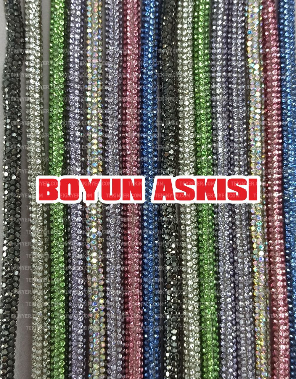 Swarovski Kristal Taşlı Telefon Boyun Askısı 